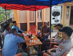 Antisifasi Penyebaran Informasi Hoax, Bhabinkamtibmas Jemaja Sembang Bersama di Desa Landak