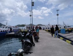 Sejak Dua Armada Fery Sandar, Suasana Pelabuhan Pemda Letung Ramai