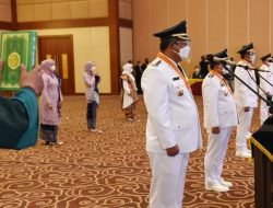 Haris –  Wan Dilantik, Gubernur : Penanggulangan Pandemi Covid -19 Jadi Skala Prioritas