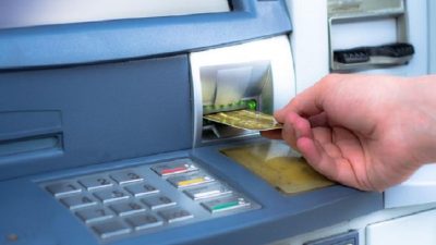 Dititipkan Kartu ATM, Petugas Keamanan Bank Kuras Tabungan