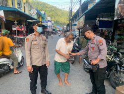 Polres Anambas Melalui Polsek Siantan Laksanakan Kegiatan Jum’at Berkah