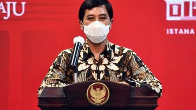 Presiden Jokowi Minta Harga Tes PCR Rp 300.000