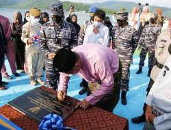 Bupati Anambas Menandatangani Prasasti KBN Desa Batu Belah