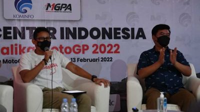 Menparekraf Sandiaga Uno dan Hadi Tjahjanto Resmikan Penggunaan Media Center MotoGP 2022