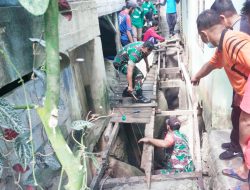Laksanakan Tugas, Babinsa Tarempa Hadir di Tengah Masyarakat