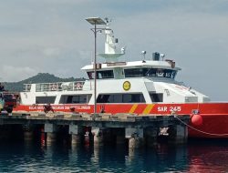 KN. SAR Sasikirana Milik KPP Basarnas Natuna Sandar di Letung