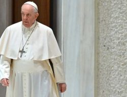 Paus Fransiskus Mengutuk Keras Invasi Rusia ke Ukraina: Hentikan Pembantaian Ini