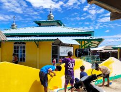 Rumah Ibadah dan Pemakaman Umum Bersih oleh Masyarakat Desa Pesisir Timur