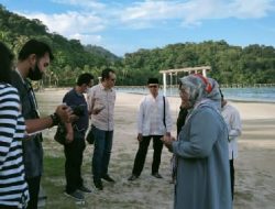 Wagub Kepri Puji dan Promosikan Wisata Pantai Padang Melang