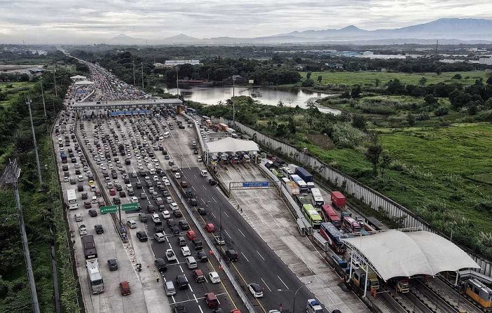 Ribuan Kendaraan Tinggalkan Jabodetabek, Volume Lalin Pemudik Meningkat Signifikan Mulai Hari Ini