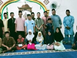 Yatim Desa Batu Berapit Terima Penyaluran Dana Infaq Masjid Al-Munawwarah