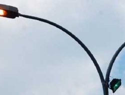 Jalan Lintas Tengah Sumatera Minim Lampu Jalan