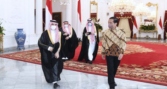 Presiden Jokowi Terima Kunjungan Menlu Arab Saudi Bahas Pelaksanaan Haji