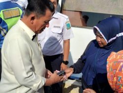 Berkah Jum’at Pagi, Pedagang ini Dapat Rezeki dari Gubernur Kepri