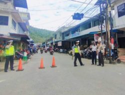 Pick Up ‘Bentrok’ di Tengah Jalan, Kerap Picu Kemacetan Arah Kota Tarempa – Jalan Batu Berapit