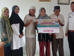 Pemdes Tarempa Selatan Salurkan BLT DD Tahap 4