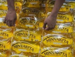 Kemendag Batasi Pembelian MinyaKita Kini Hanya 2 liter Per Orang/Hari