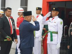 M. Nizar Kukuhkan Pasukan Paskibraka Kabupaten Lingga Tahun 2023