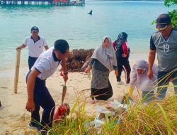 Jalin Sinergitas, Danposal Jemaja Ajak Masyarakat Bersihkan Sampah Terdampar