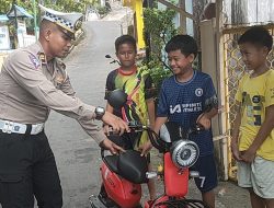 KBO Lantas Polres Anambas Berikan Himbauan Kepada Pengendara Sepeda Listrik
