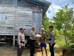 Polres Kepulauan Anambas Bagikan Paket Sembako