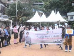 Sempat Ditimpa Hujan, Peserta Pawai Hut Anambas Tetap Semangat