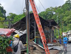 Tim Teknik PLN Anambas Ganti SKUTR Pasca Kebakaran Rumah Warga