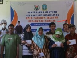 Pemdes Tarempa Selatan Salurkan Bantuan ke Masyarakat Disabilitas