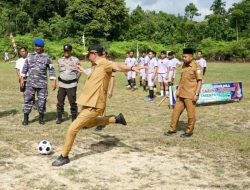 Kades Tarempa Selatan Dampingi Sekda Anambas Resmikan Trurnamen Perimbun Cup