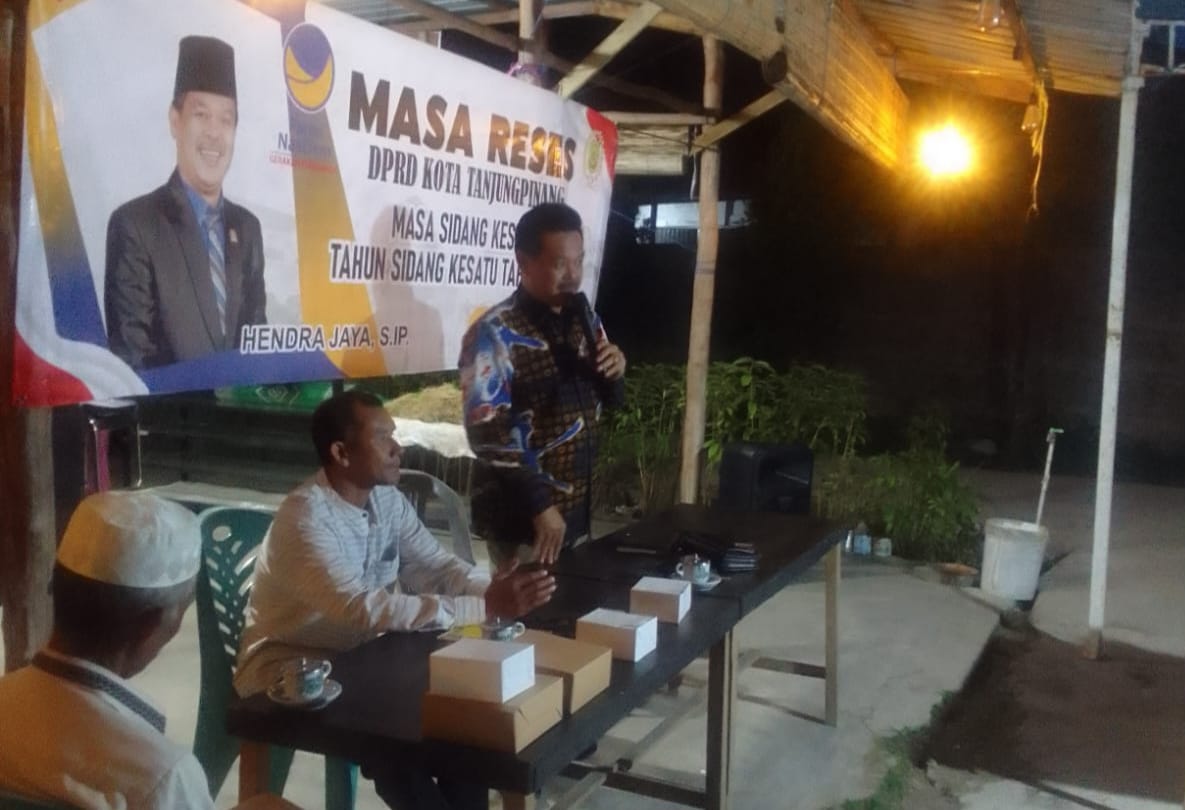 Hendra Jaya saat Reses di Kampung Banjar, Air Raja