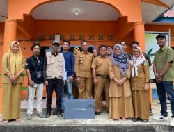 Signal Starlink Mengudara di Desa Rewak