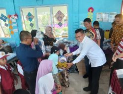 Bupati dan Wabup Anambas Kembali Salurkan Seragam Sekolah Gratis, Ringankan Beban Wali Murid