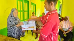 Pemdes Telaga Kecil Salurkan BLT-DD 2026 untuk 9 KPM di Balai Desa